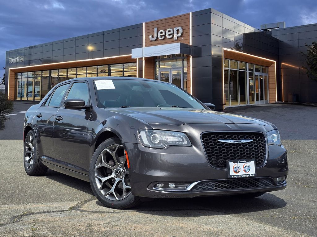 2017 Chrysler 300 S's photo