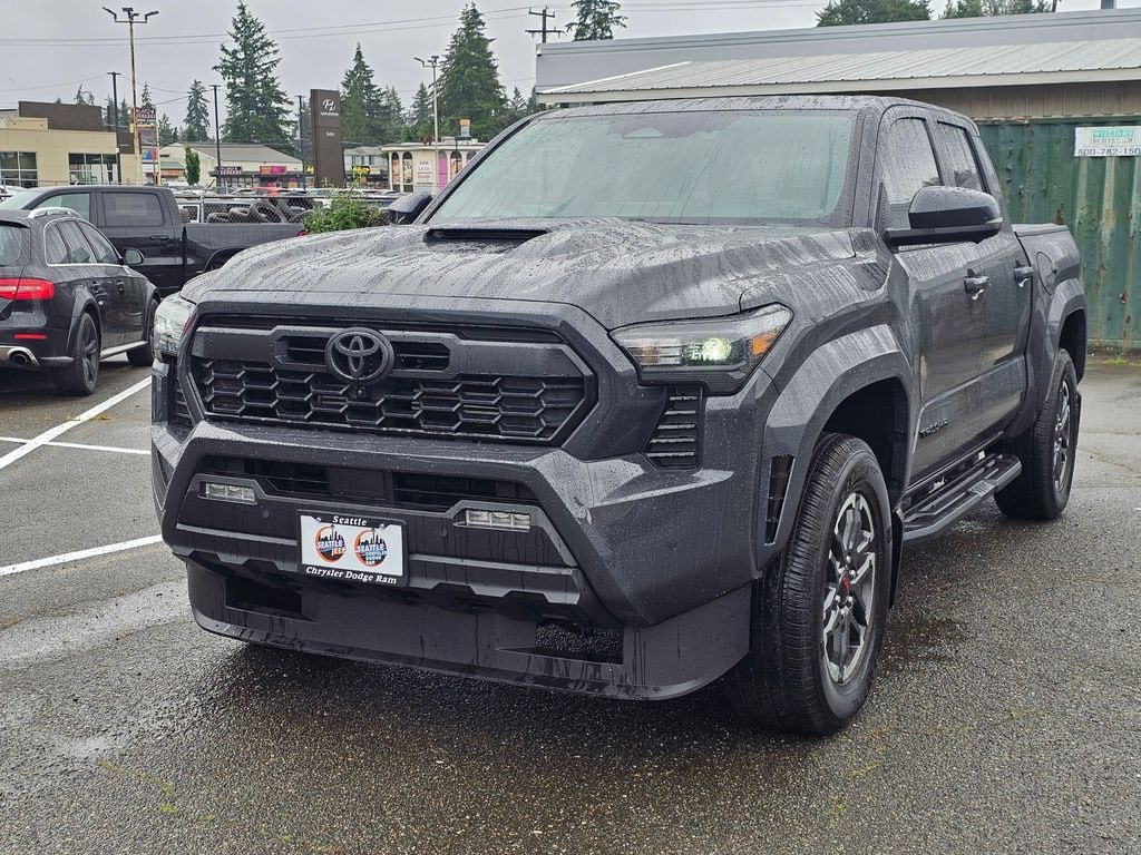 Used 2025 Toyota Tacoma Truck Double Cab