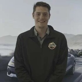 Staff member TERRAN COON from ID_e97205