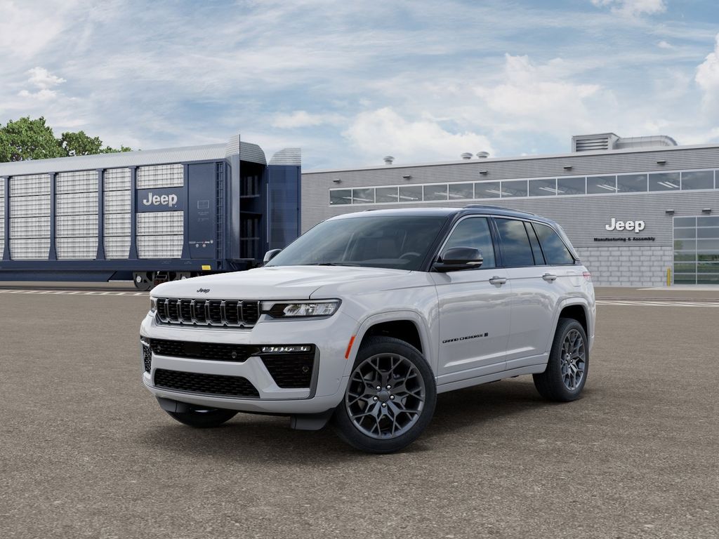 2026 Jeep Grand Cherokee Summit 4x4's photo