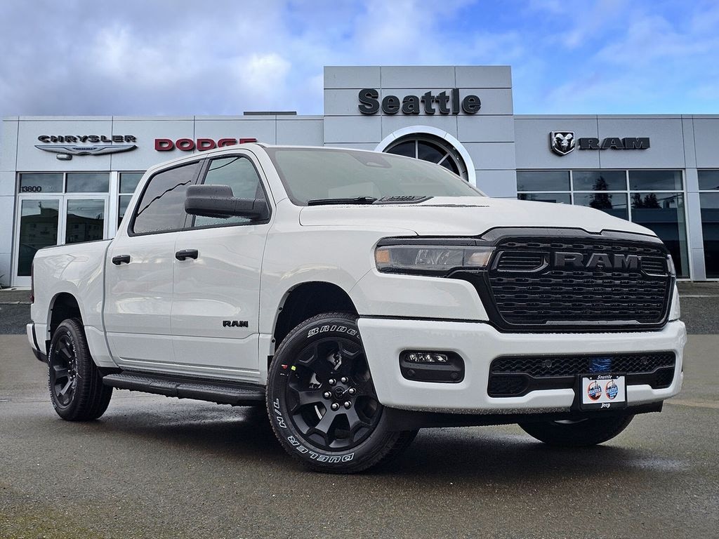 New 2026 Ram 1500 EXPRESS CREW CAB 4X4 5'7 BOX Pickup