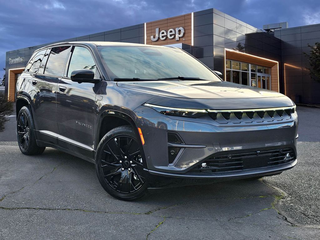 2025 Jeep Wagoneer S