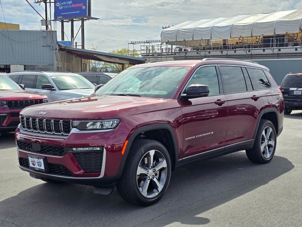 New 2026 Jeep Grand Cherokee L LIMITED 4X4 Sport Utility