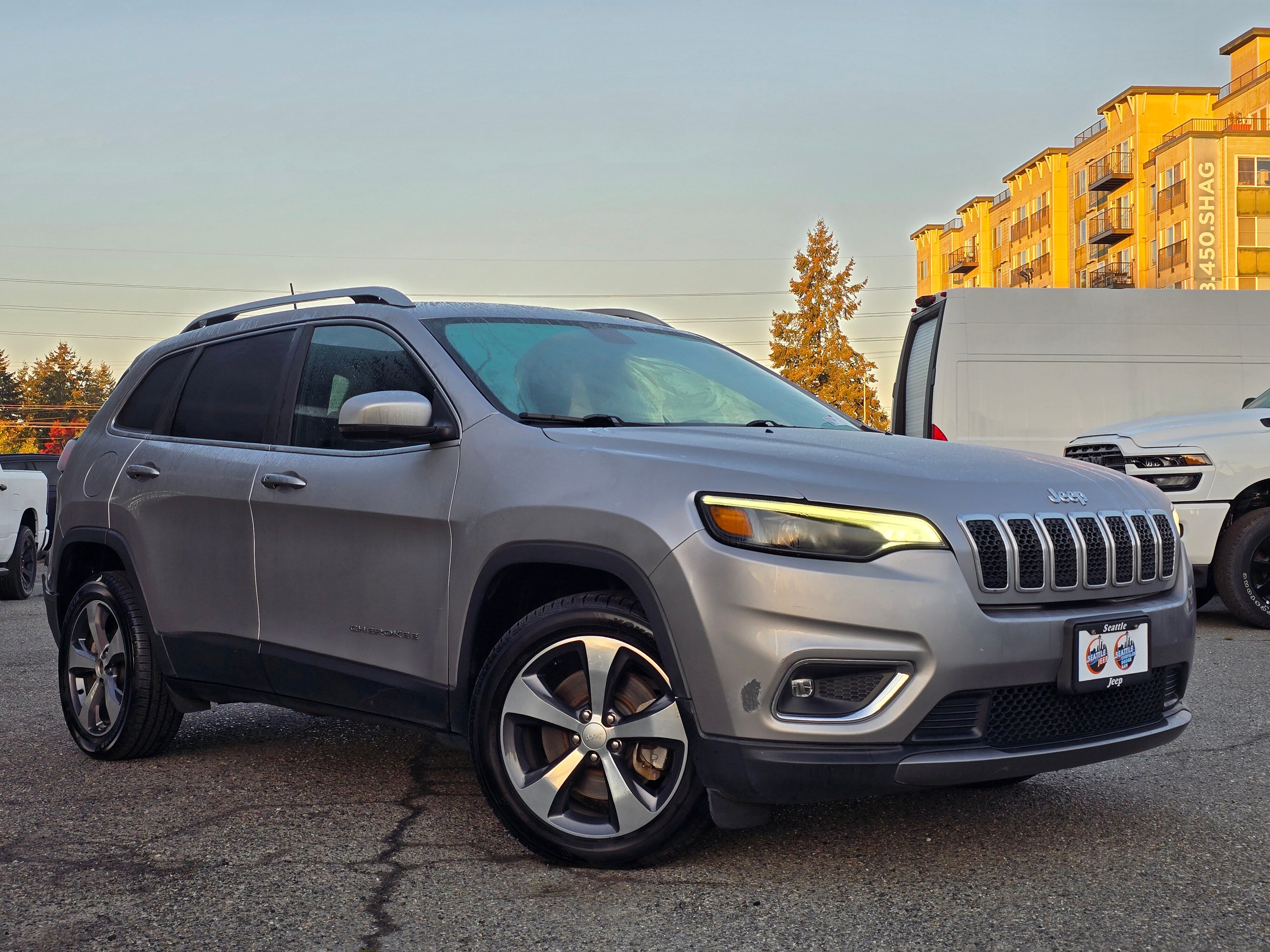 2020 Jeep Cherokee SUV 