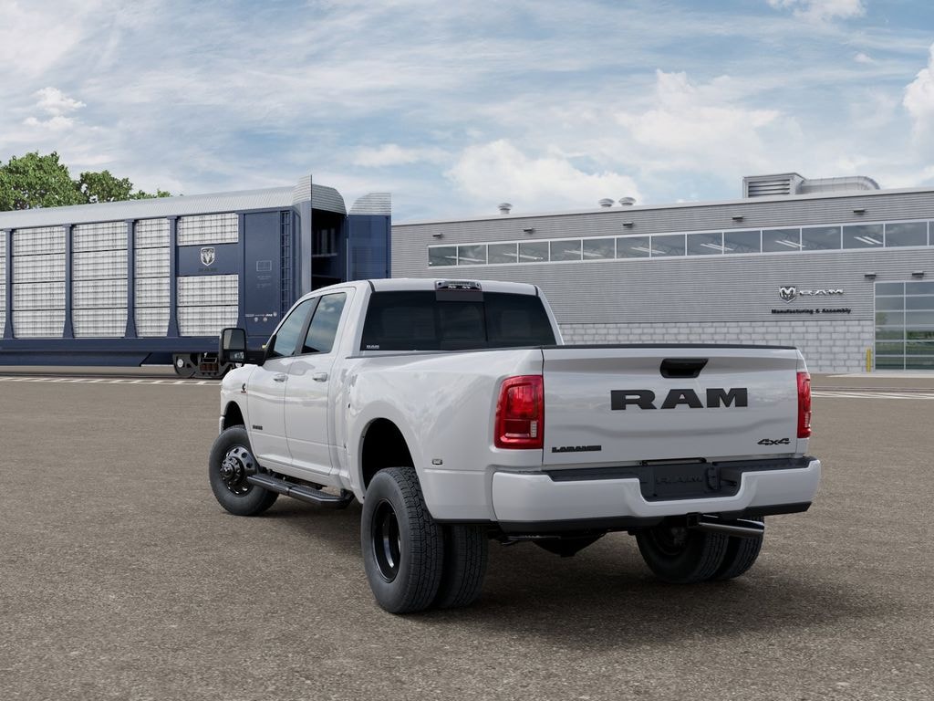 New 2026 Ram 3500 LARAMIE CREW CAB 4X4 8' BOX Pickup