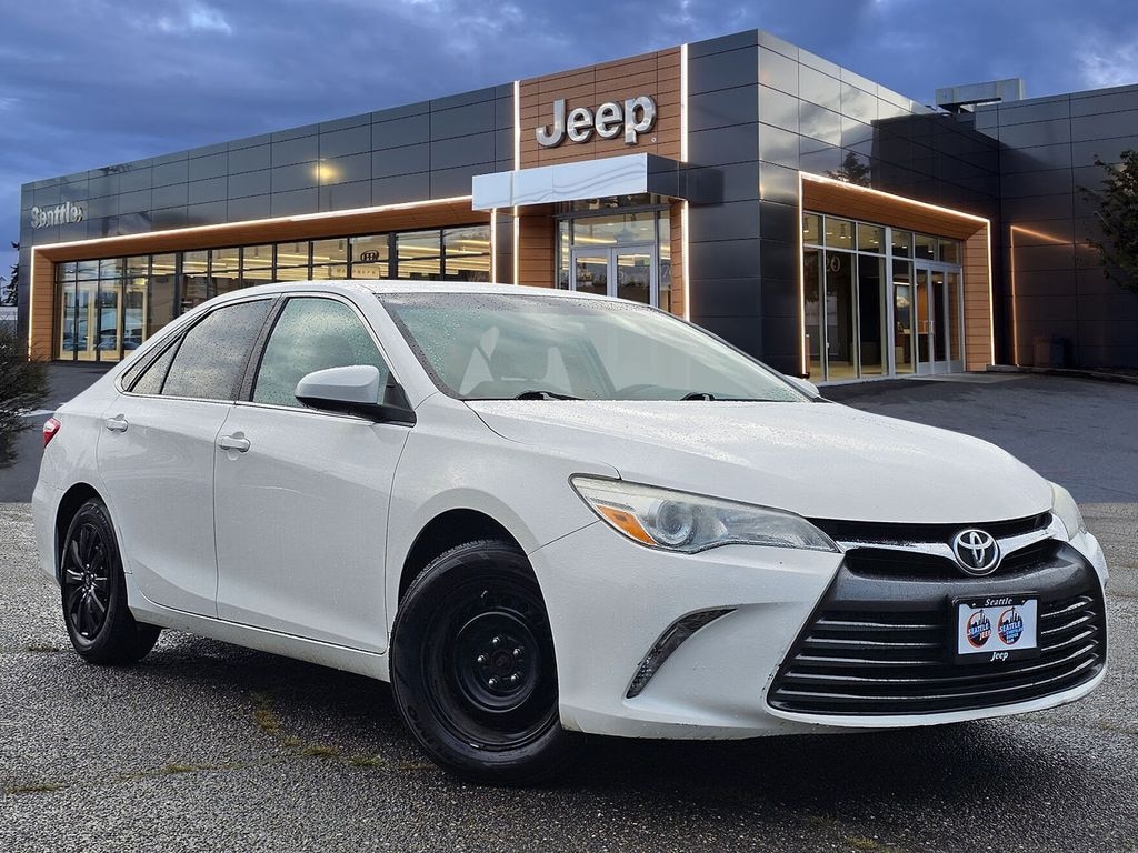 Used 2016 Toyota Camry LE Sedan