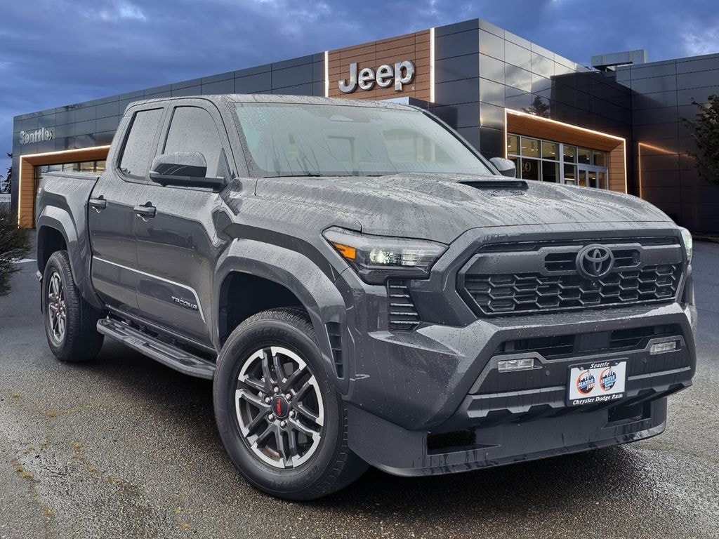 Used 2025 Toyota Tacoma Truck Double Cab