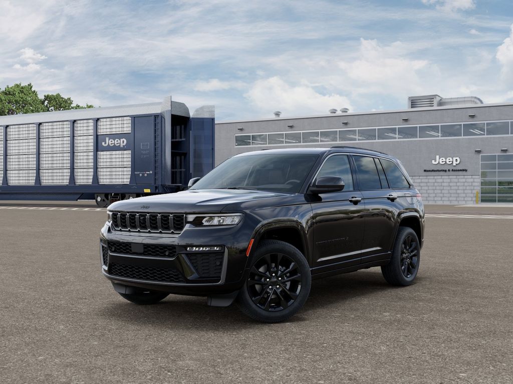2026 Jeep Grand Cherokee Limited Reserve 4x4's photo
