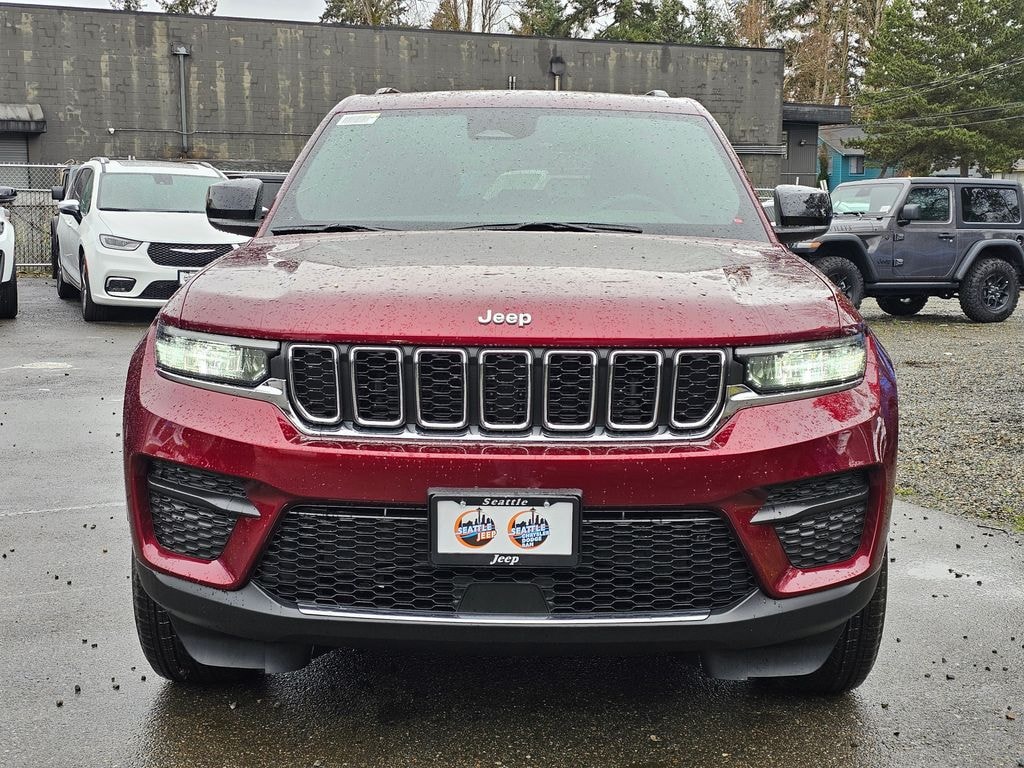 New 2026 Jeep Grand Cherokee LAREDO X 4X4 Sport Utility