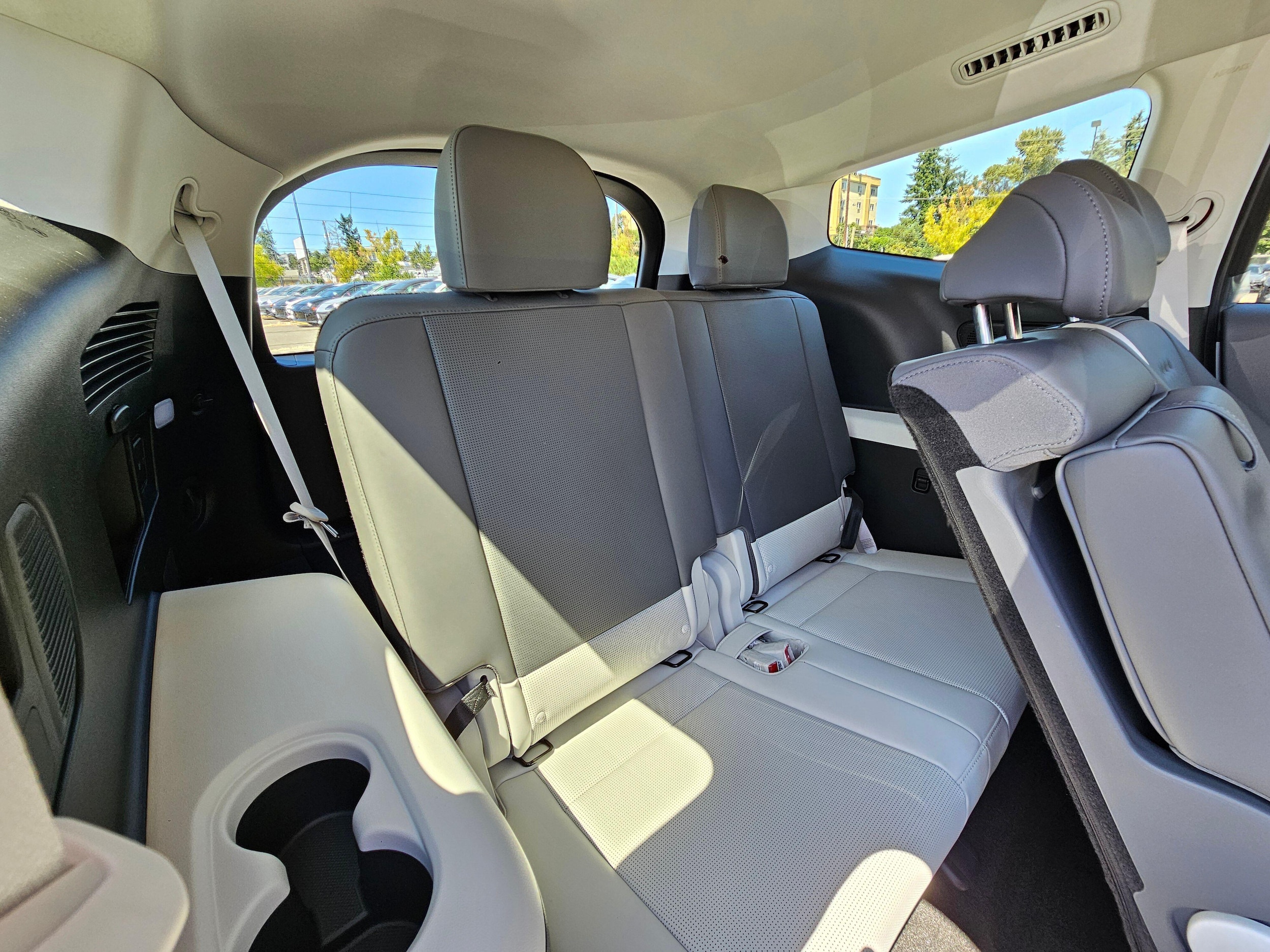 2026 Hyundai IONIQ 9 SEL - Photo 13