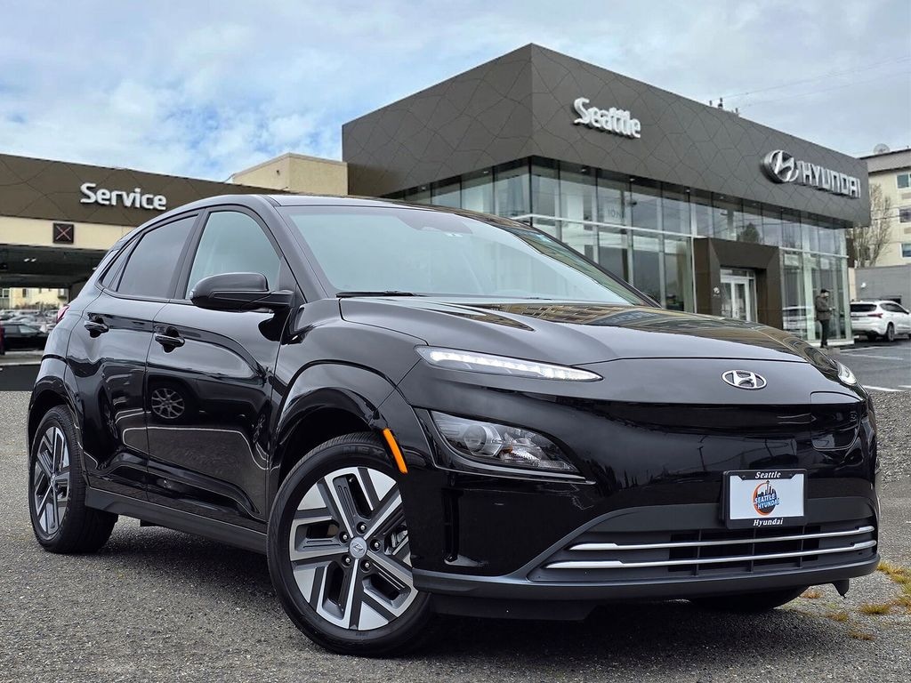 Used 2023 Hyundai Kona Electric SE SUV