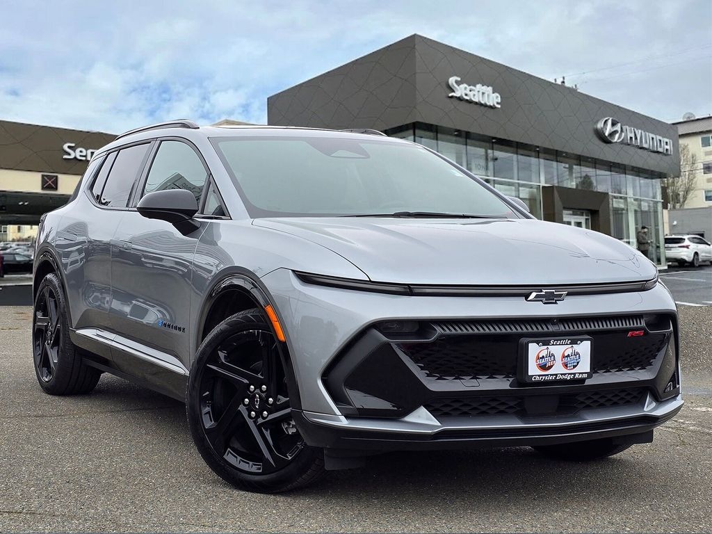 Used 2025 Chevrolet Equinox EV RS SUV