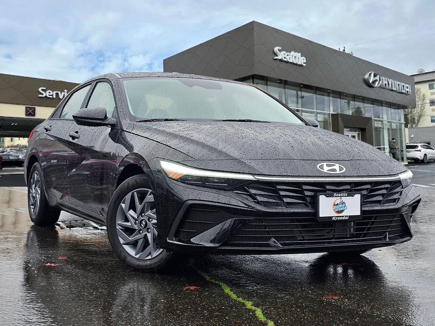 2026 Hyundai Elantra Hybrid Sedan 