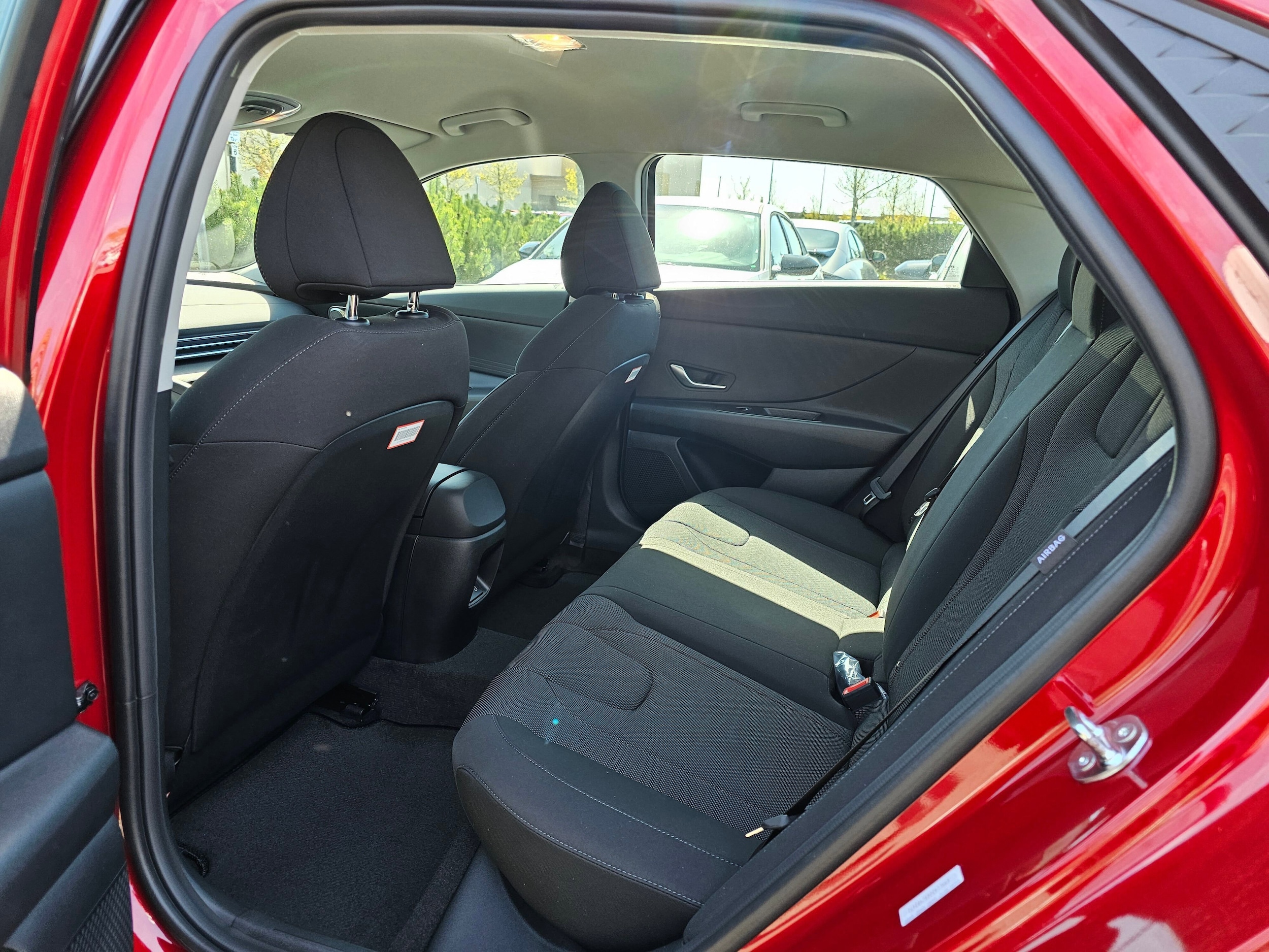 2025 Hyundai Elantra SE - Photo 15