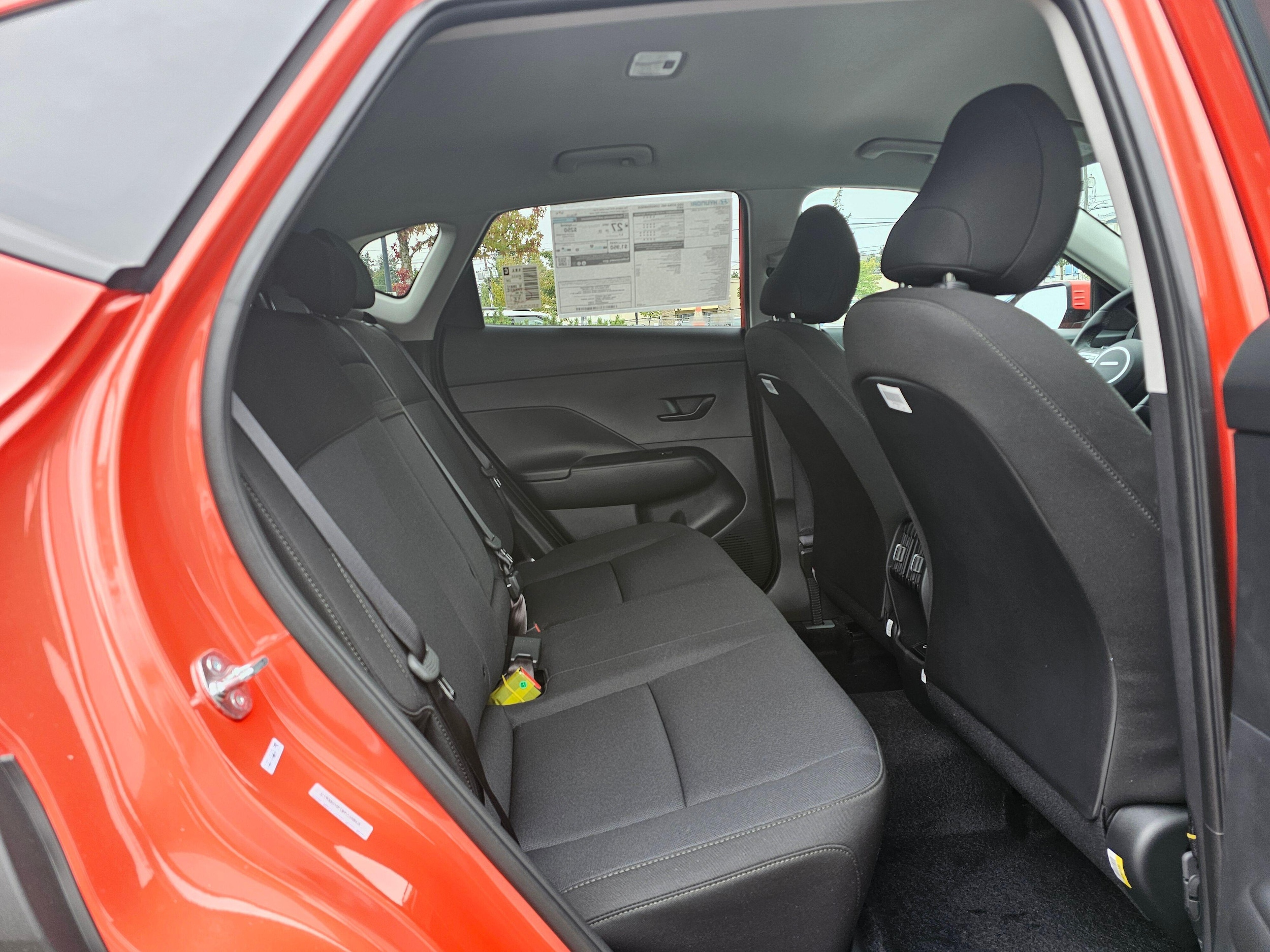2025 Hyundai Kona SEL Convenience - Photo 12