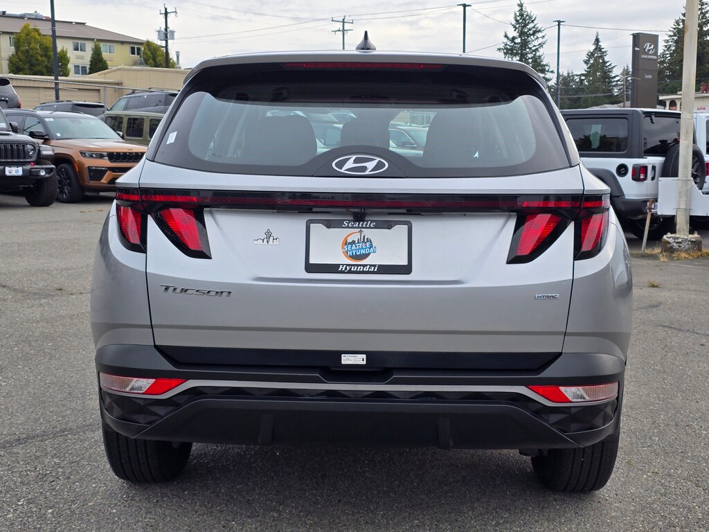 Used 2024 Hyundai Tucson SE SUV
