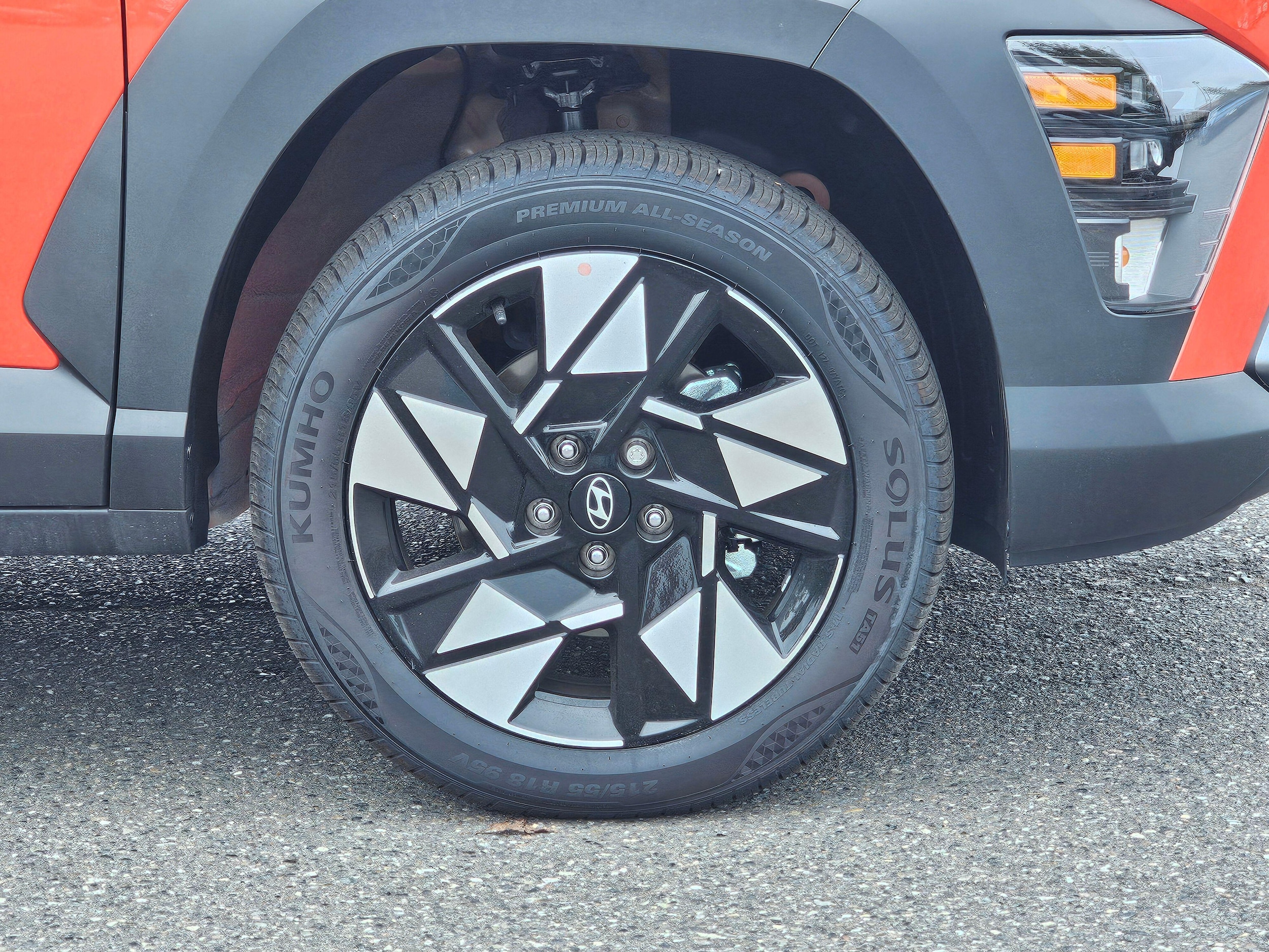 2025 Hyundai Kona SEL Convenience - Photo 9