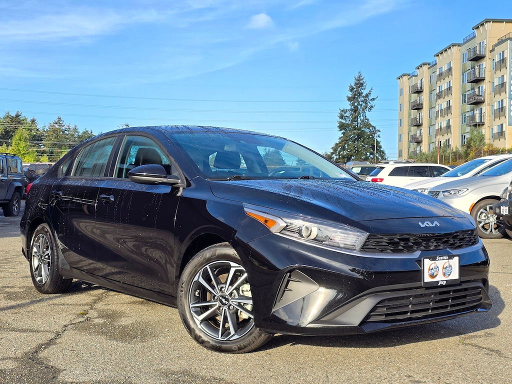 Used 2022 Kia Forte LXS Sedan