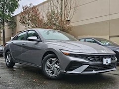 2026 Hyundai Elantra SE Sedan