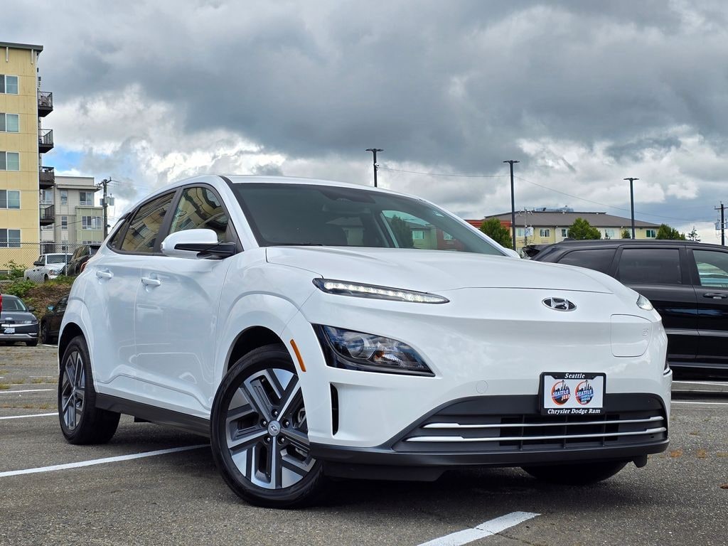Used 2023 Hyundai Kona Electric SE SUV