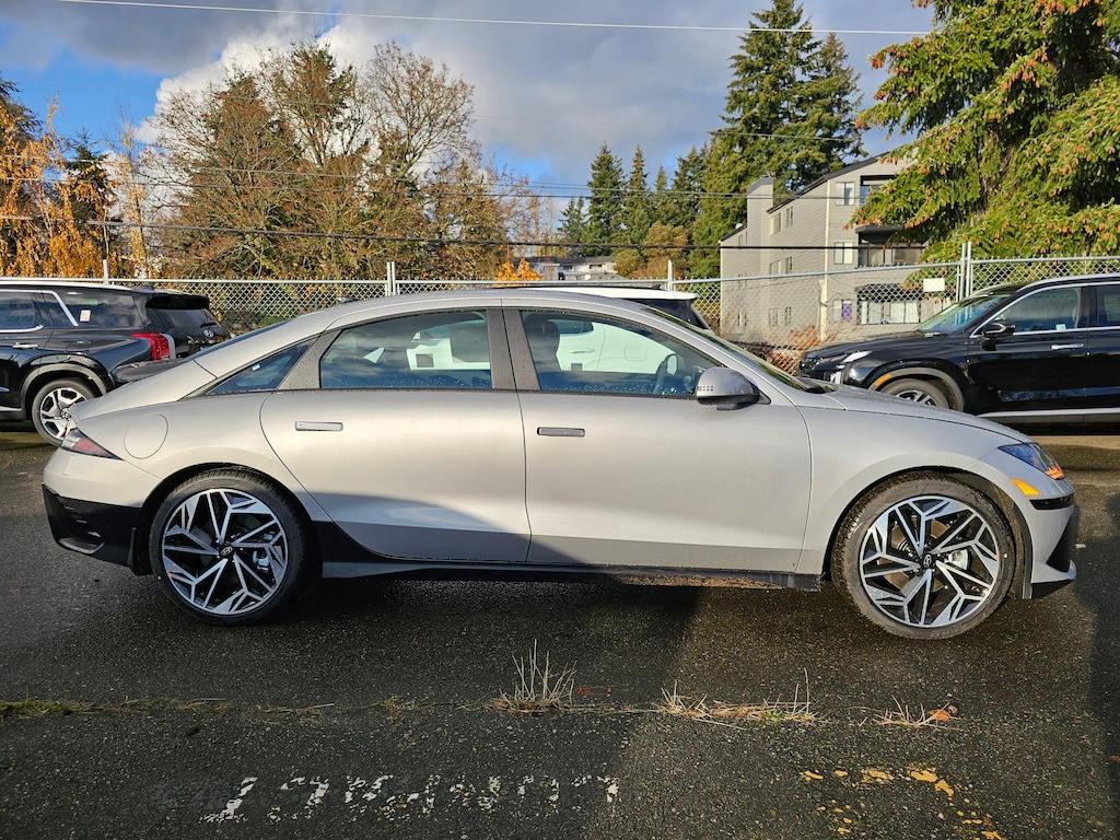 New 2025 Hyundai IONIQ 6 SEL Sedan