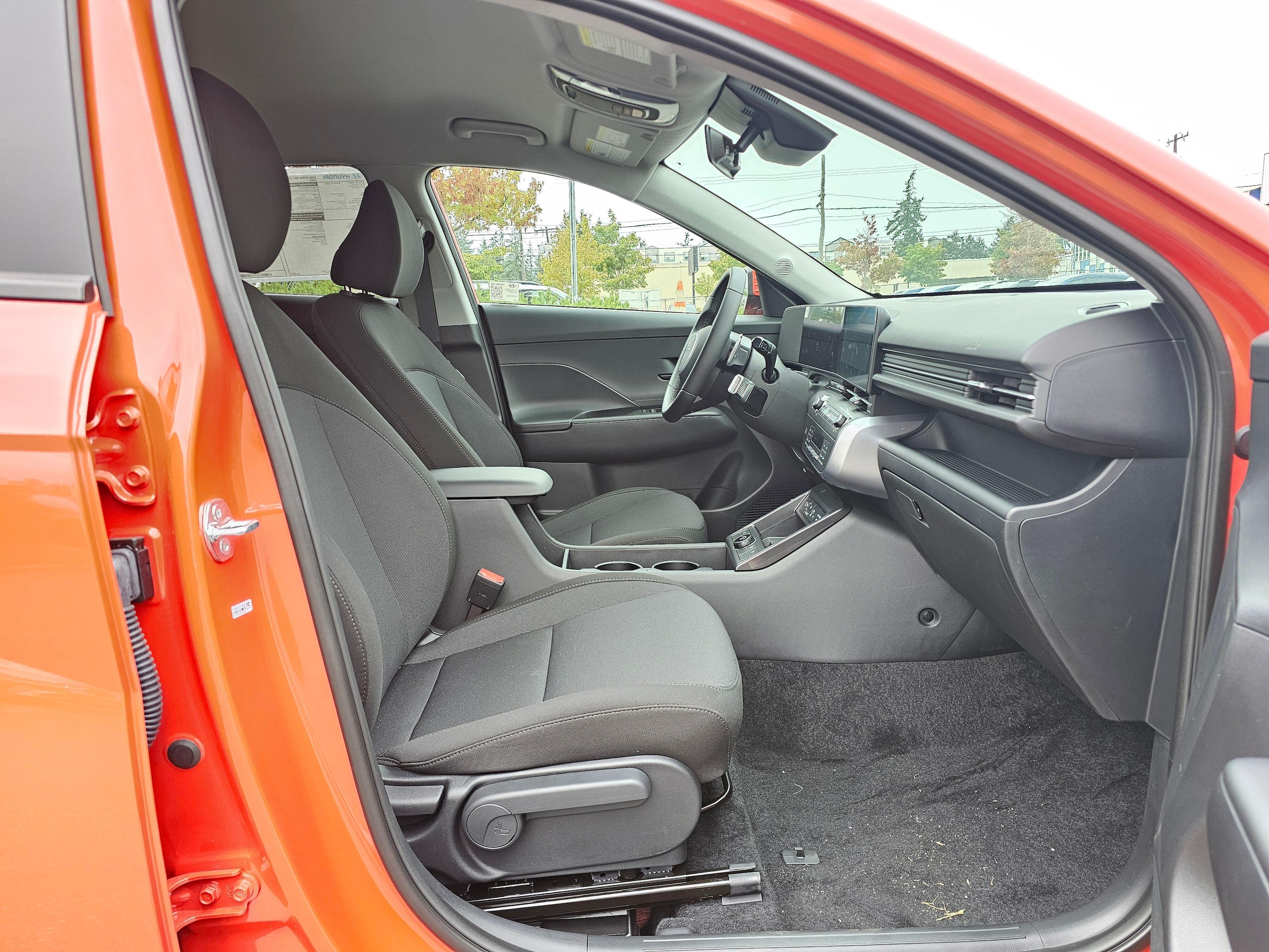 2025 Hyundai Kona SEL Convenience - Photo 10