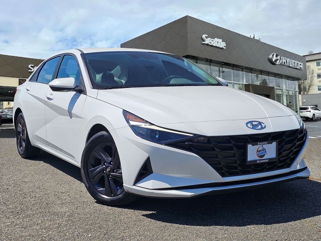 Used 2023 Hyundai Elantra SEL Sedan