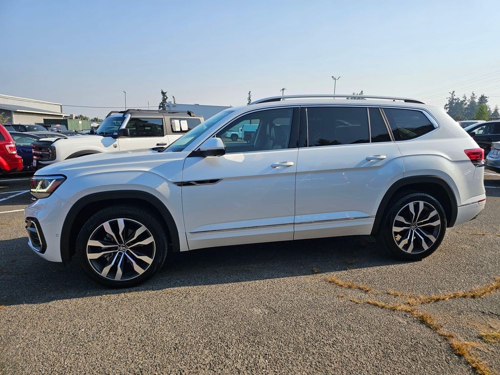 Used 2022 Volkswagen Atlas 3.6L V6 SEL Premium R-Line SUV