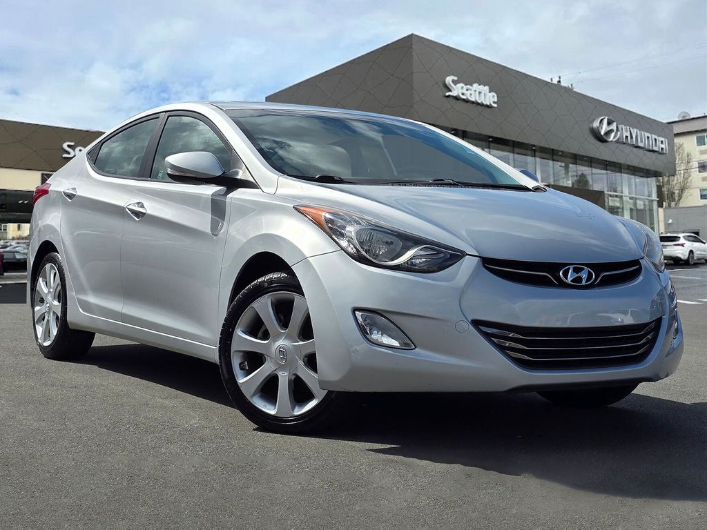 2011 Hyundai Elantra 1.8 Limited A/T's photo