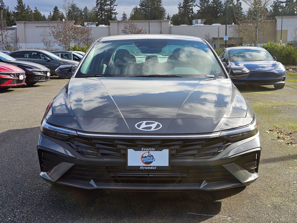 New 2026 Hyundai Elantra SEL Sport Sedan