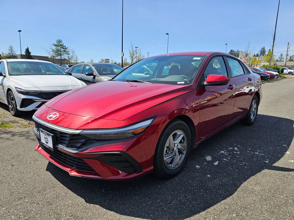 2025 Hyundai Elantra SE - Photo 7