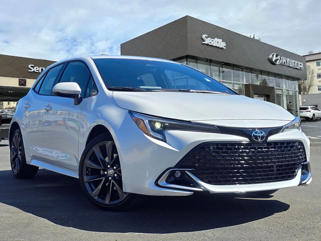 2025 Toyota Corolla XSE CVT's photo
