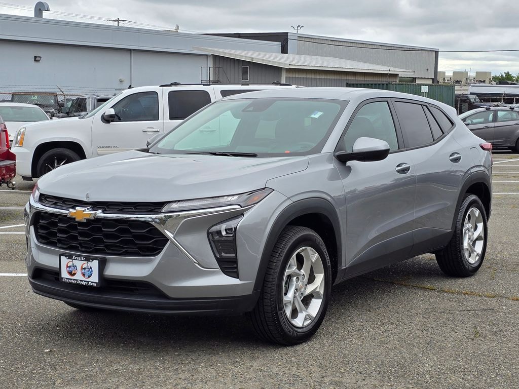 Used 2024 Chevrolet Trax LS SUV