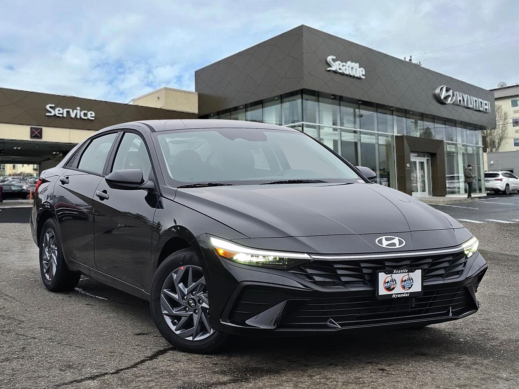 2026 Hyundai Elantra Hybrid Sedan 