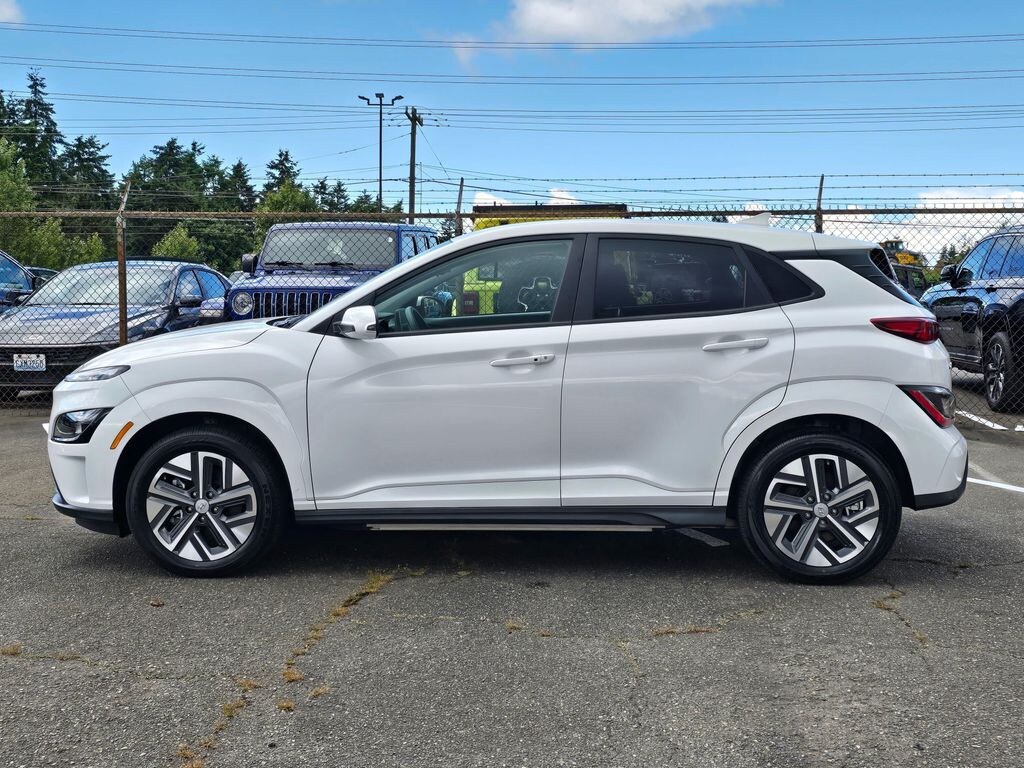 Used 2023 Hyundai Kona Electric SE SUV