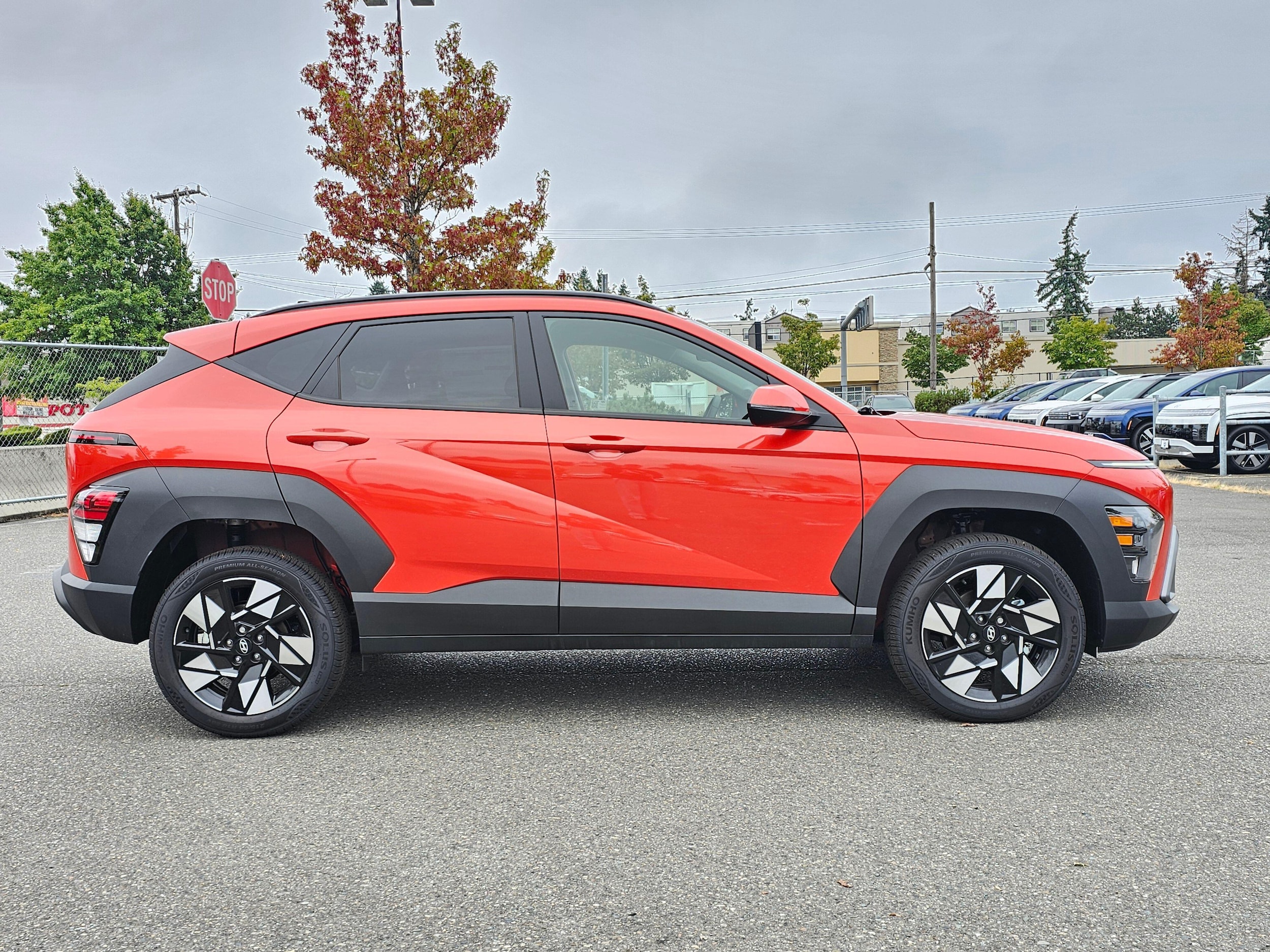 2025 Hyundai Kona SEL Convenience - Photo 8
