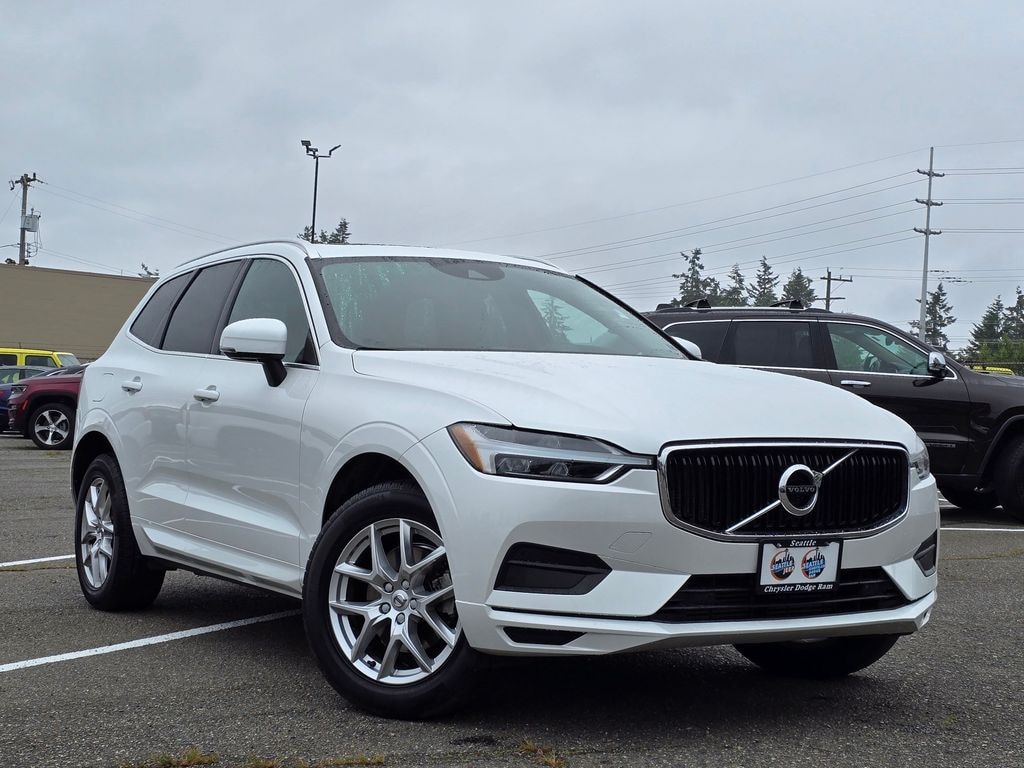 Used 2020 Volvo XC60 T5 Momentum SUV