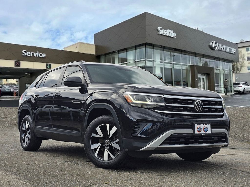 2020 Volkswagen Atlas Cross Sport 2.0T SE 4MOTION's photo