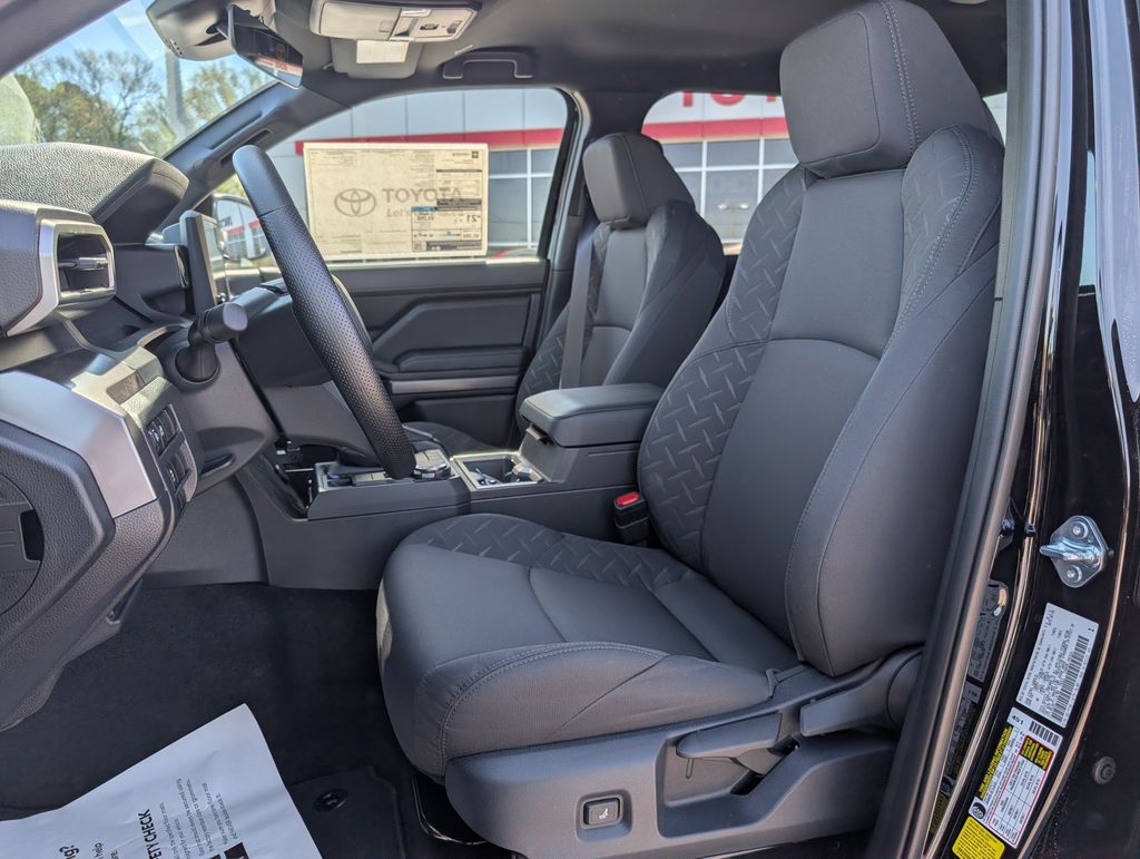 2026 Toyota Tacoma SR5 - Photo 11