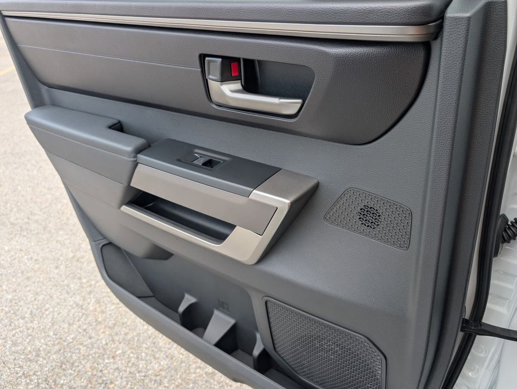 2026 Toyota Tundra SR5 - Photo 29
