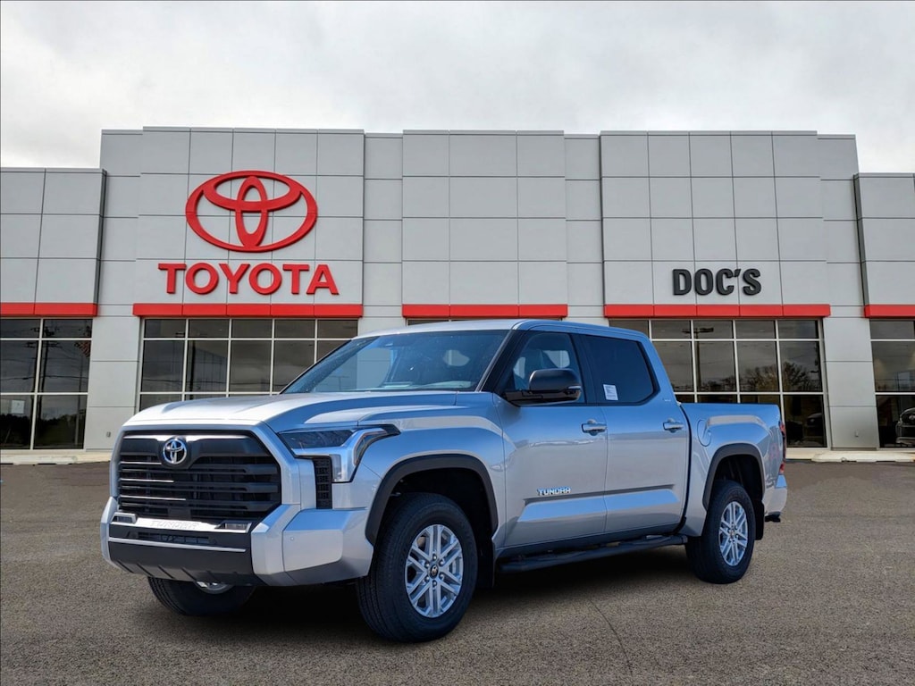 New 2026 Toyota Tundra SR5 CrewMax 5.5' Bed Truck CrewMax