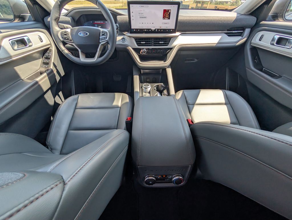 2026 Ford Explorer - Photo 24