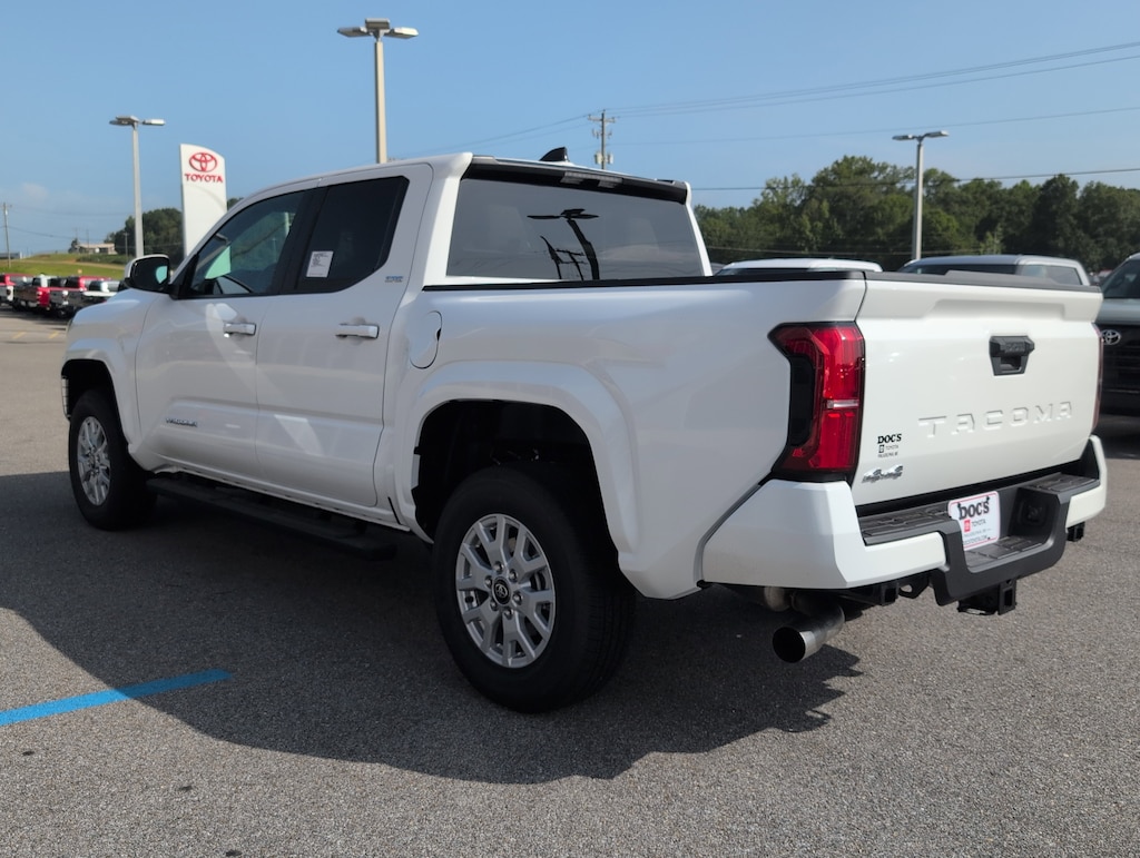 New 2025 Toyota Tacoma SR5 Double Cab 5' Bed AT Truck Double Cab