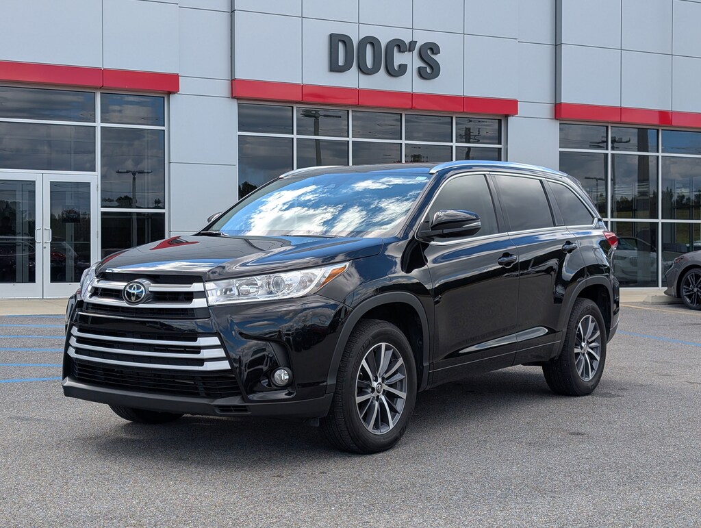 Used 2017 Toyota Highlander XLE SUV