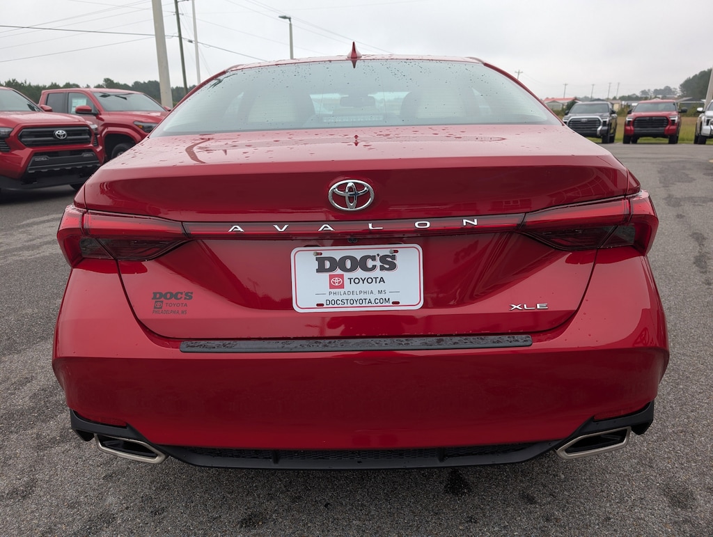 Used 2022 Toyota Avalon XLE Sedan