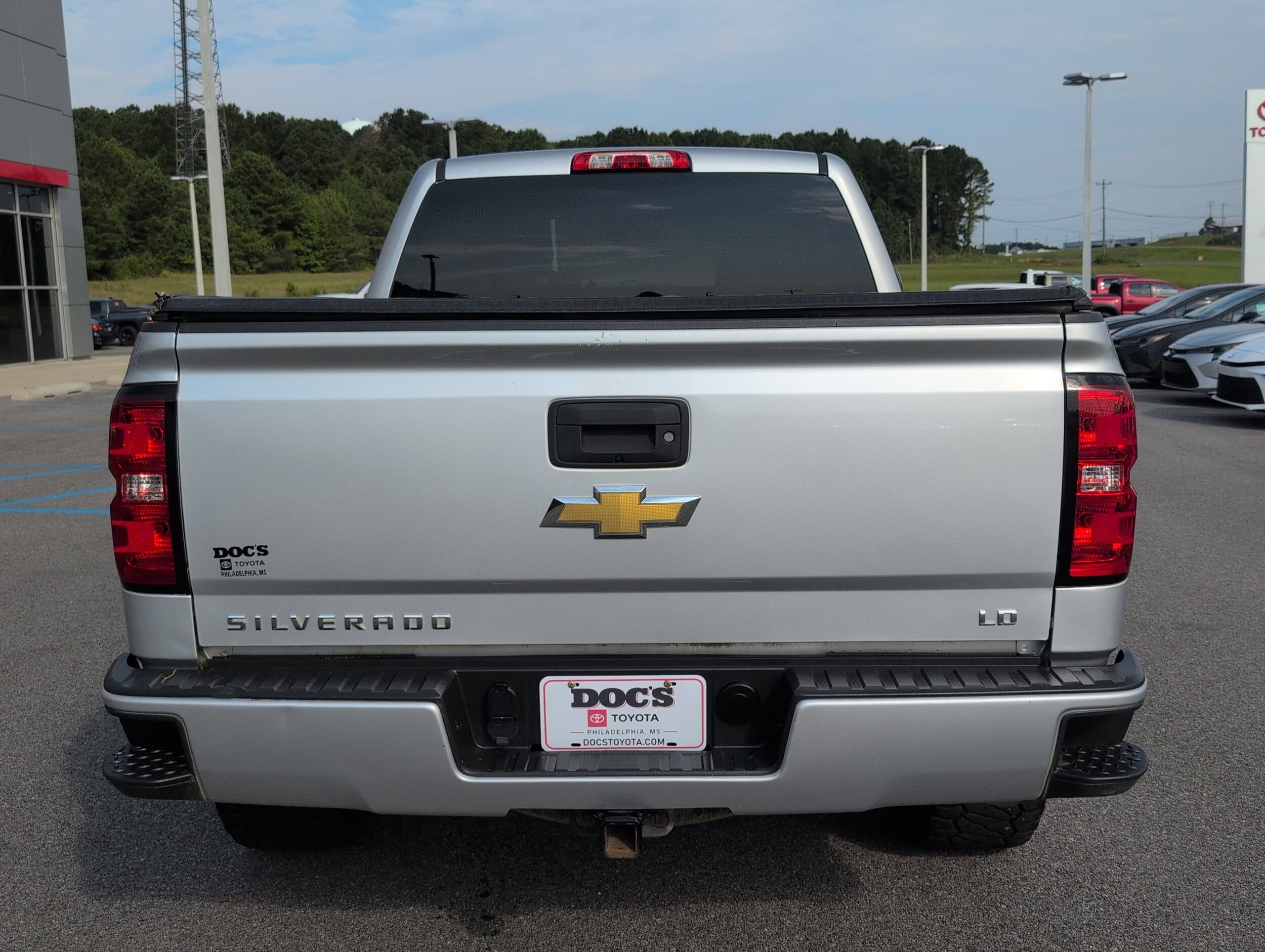 2019 Chevrolet Silverado 1500 LT photo 3
