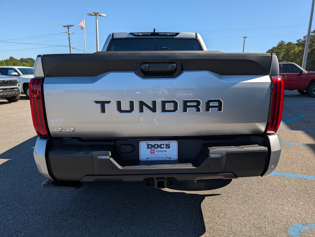 New 2026 Toyota Tundra SR5 CrewMax 5.5' Bed Truck CrewMax