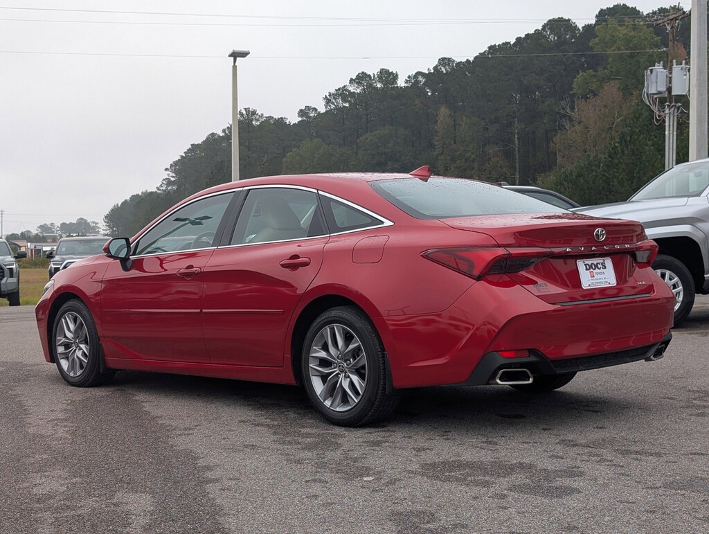 Used 2022 Toyota Avalon XLE Sedan