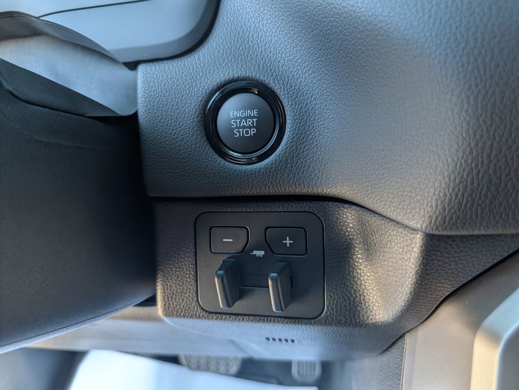 2026 Toyota Tundra Limited - Photo 16