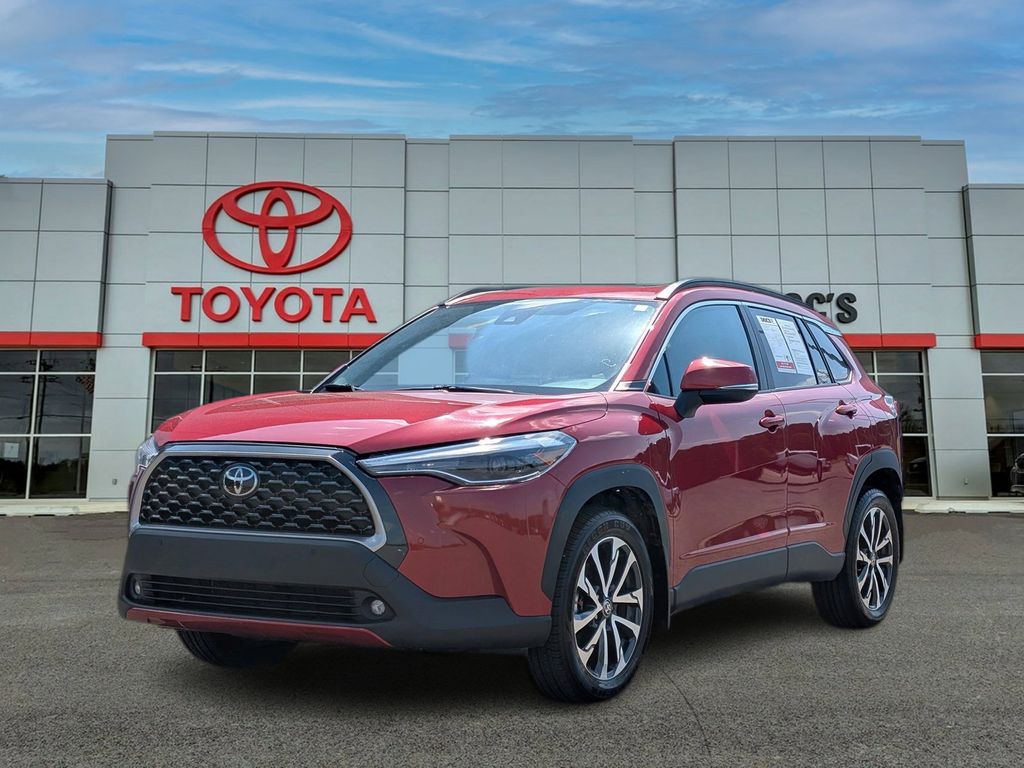 2022 Toyota Corolla Cross XLE